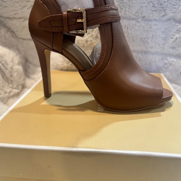 Michael Kors Open Toe Ankle Boot - Picture 5 of 7